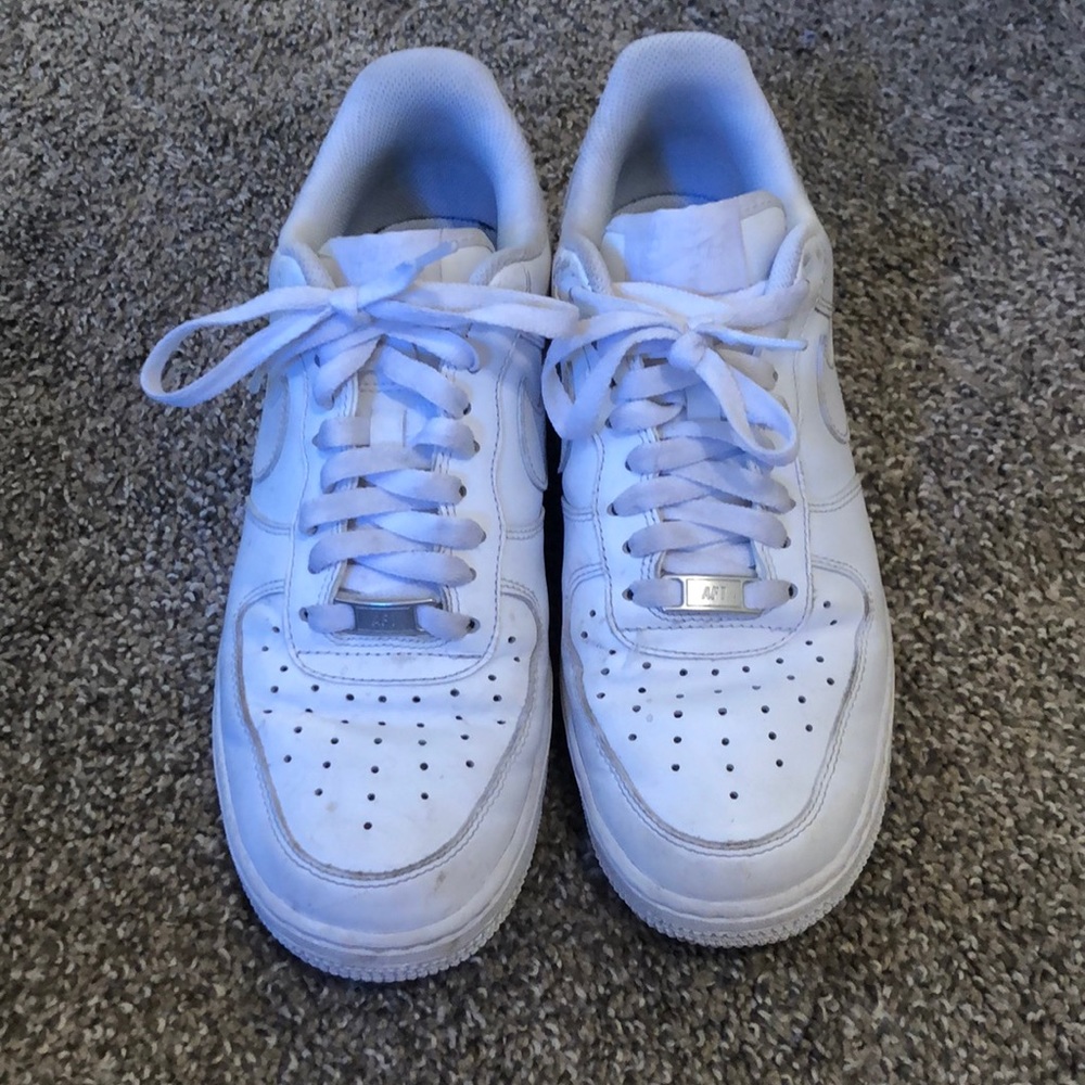 Nike Men’s Airforce 1 size 8